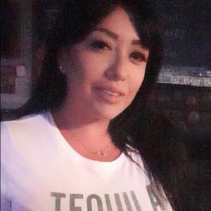 Meet your Posher, Manuela